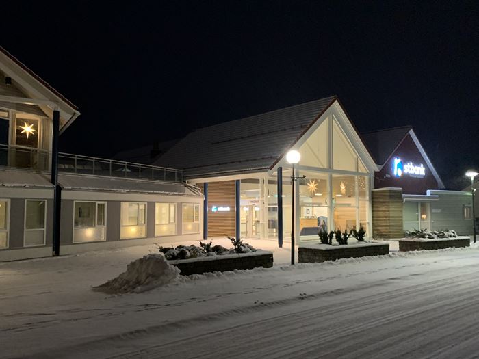 Banken i Rissa i vinterprakt