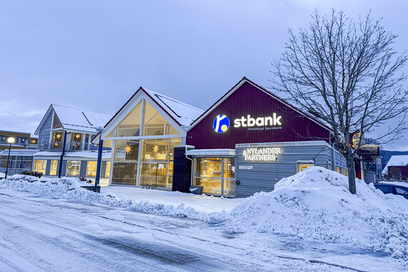 Rissahovedkontor i vinterstemning